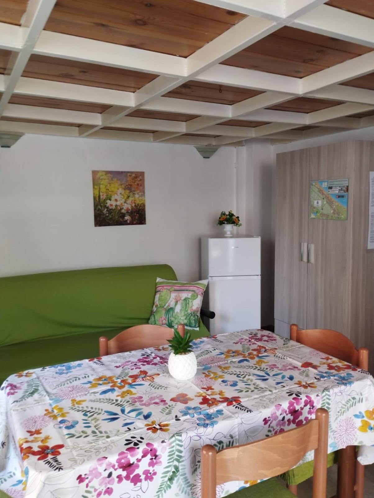 Appartamento Centralissimo Zona Terme Margherita Di Savoia Exteriör bild